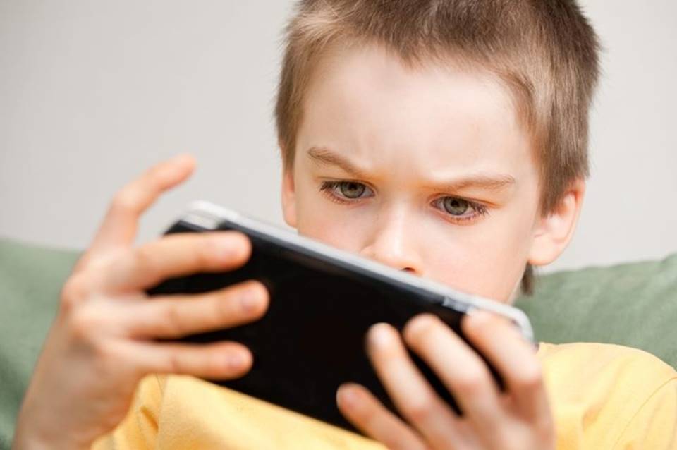 Seu filho joga Free Fire? Descubra se ele pode estar correndo perigo