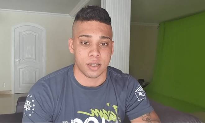 Gabriel Monteiro tem carro fuzilado; veja o vídeo