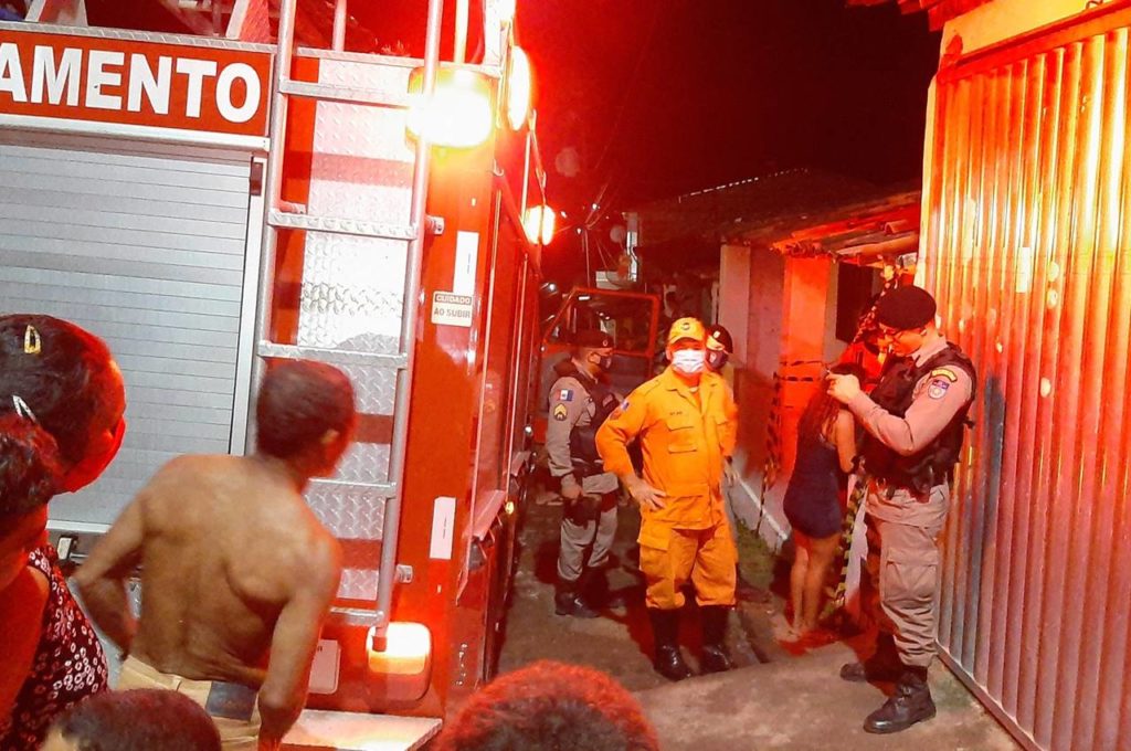 Bebê morre em incêndio após ser deixado sozinho em casa, em Joaquim Gomes