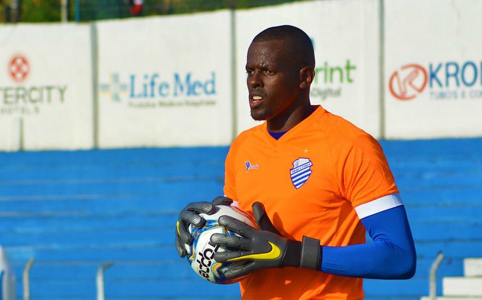 Goleiro do CSA Caíque Oliveira — © Reprodução