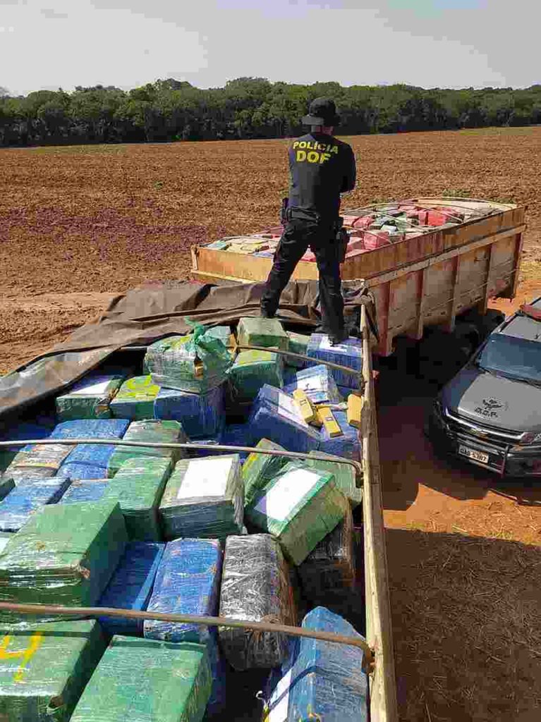 DOF realiza a maior apreensão de maconha já registrada no Brasil