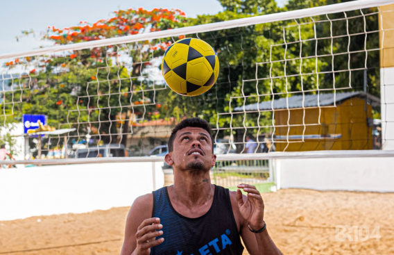 Bello Soares jogador de futivôlei — © Gustavo Lopes/BR104