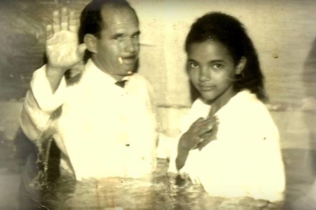 Arquivo Flordelis: Deputada perdeu pai e irmão em acidente de carro