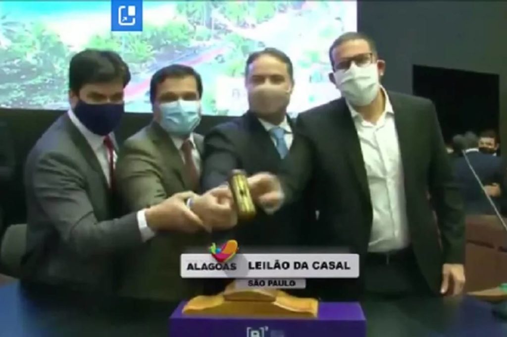 Casal é vendida a R$ 2 bi e Renan Filho garante: “A água não terá aumento real”