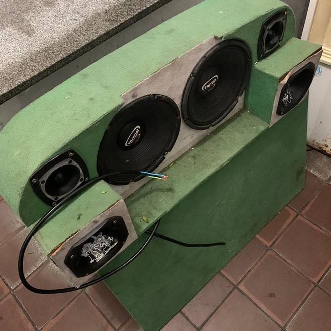 PM apreende aparelho de som após reclamação de vizinhos em Santana do Mundaú — © Divulgação