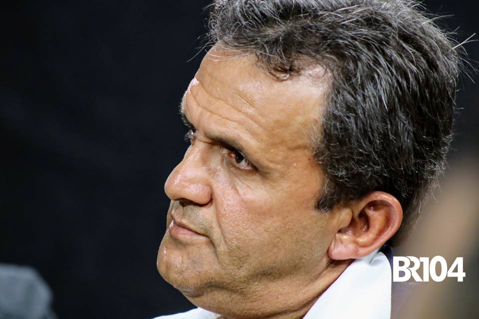 Zé Alfredo durante entrevista ao BR104