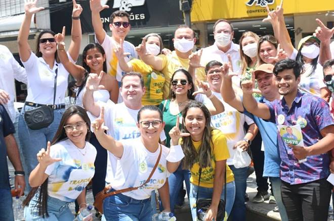 Luciano Barbosa anuncia plano de desenvolvimento para a juventude de Arapiraca