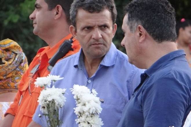 Zé Alfredo é condenado a pagar R$ 10 mil a Areski Freitas por danos morais