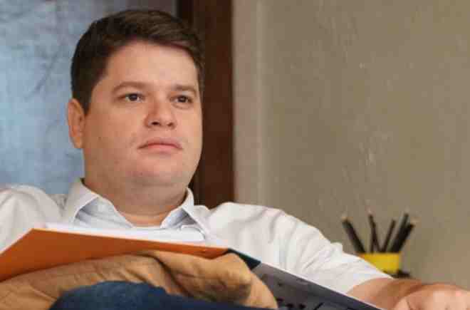 Davi Filho se declara neutro e favorece JHC no segundo turno em Maceió