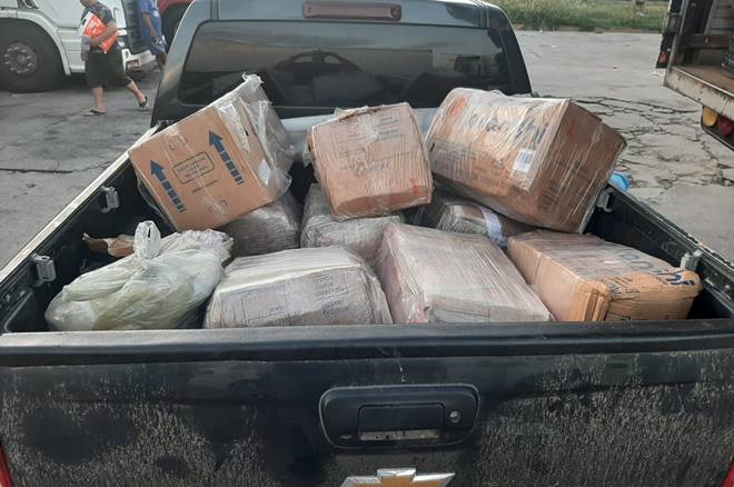 Em Alagoas, dois são presos com 273 kg de maconha escondidas em carreta