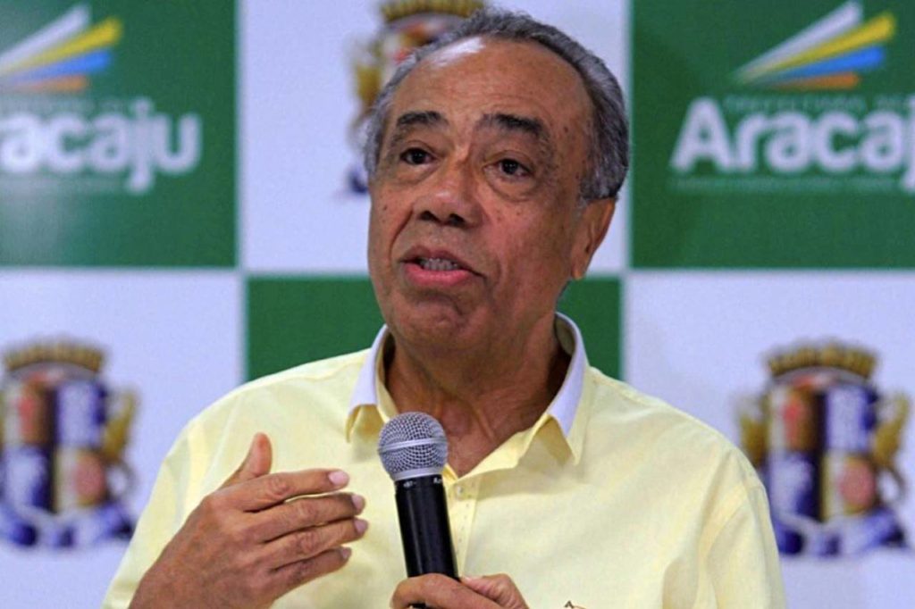 Ex-governador de Sergipe, João Alves Filho morre de Covid-19