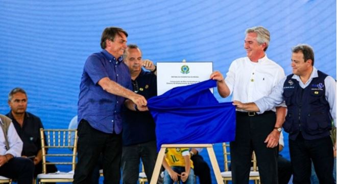 Jair Bolsonaro em inauguração no município de Piranhas, em Alagoas  — © Reprodução 