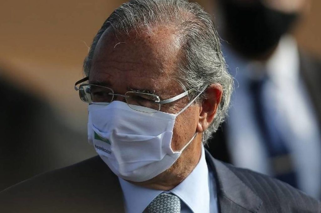 Prorrogação do auxílio emergencial pode acontecer, diz Guedes