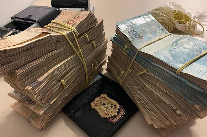 PF apreende mais de R$ 100 mil em ação de fiscalização nas cidades de União e Viçosa