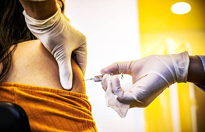 Maceió aplica nesta terça a 2ª dose da CoronaVac em público restrito