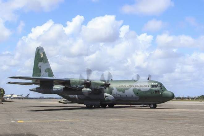 O avião C-130 fará o translado com as urnas — © FAB/Divulgação