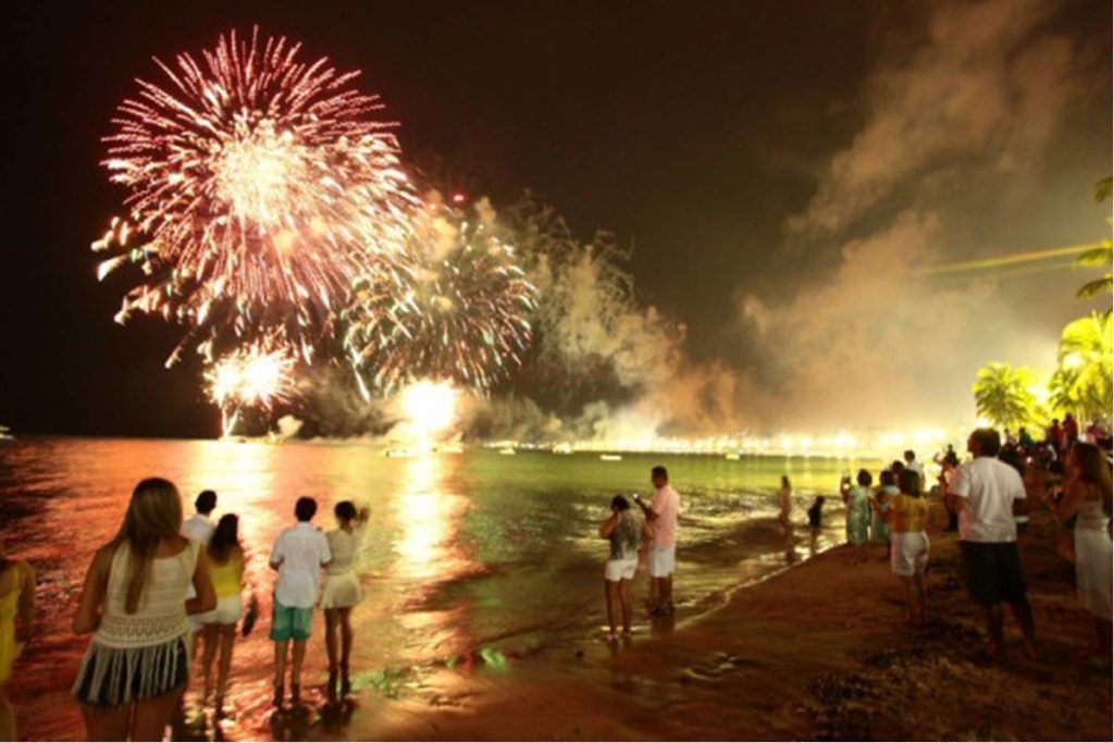 Devido a pandemia, queima de fogos na orla de Maceió é cancelada