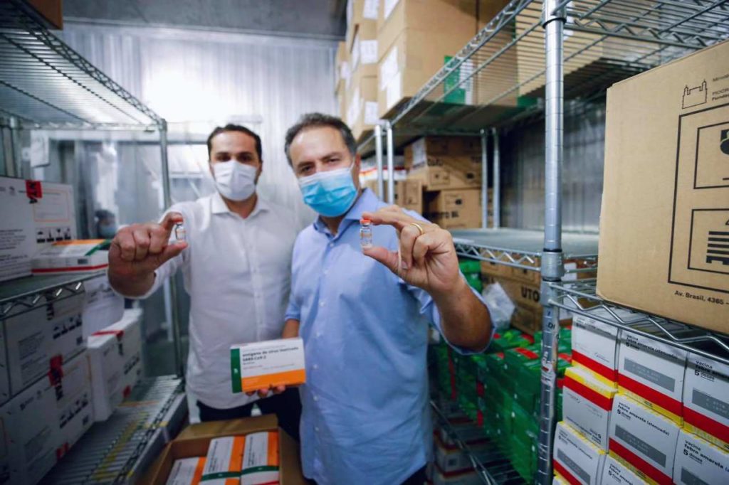 Coronavac: Idosos que vivem em ILPIs terão prioridade em Alagoas