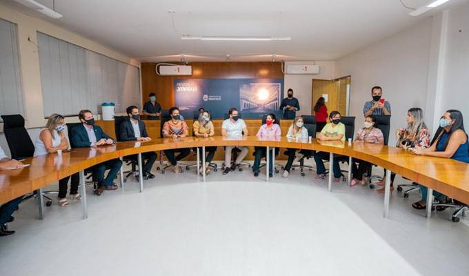 Pedro Vilela reforça compromisso dos Precatórios do FUNDEF em encontro de professores com JHC