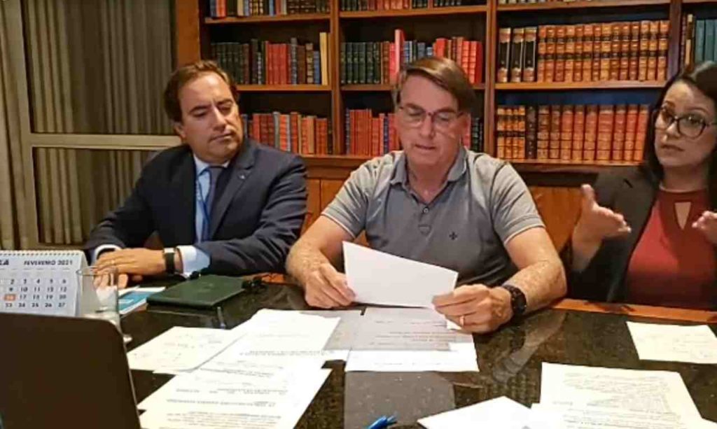 Bolsonaro anuncia nova rodada do auxílio emergencial a partir de março