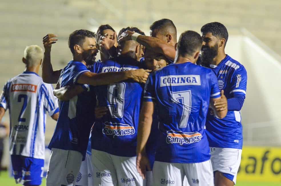 CSA goleia o Jaciobá por 4 a 1 e assume liderança do Alagoano