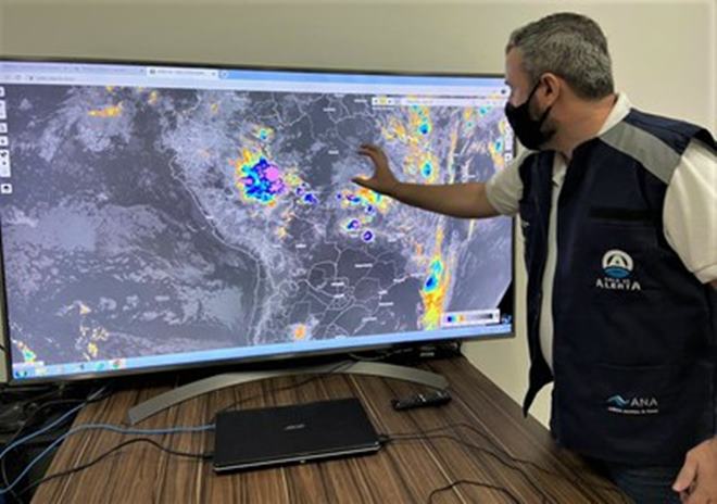 A previsão é de tempo ensolarado e muito calor, com temperaturas altas — © Semarh