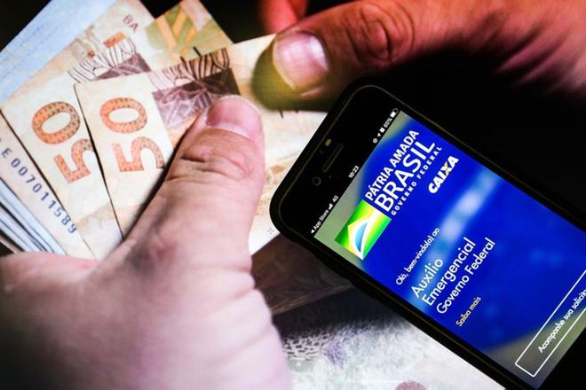 O pagamento começará na próxima terça-feira (6), com depósitos em contas digitais da Caixa — © Marcelo Casal Jr/Agência Brasil