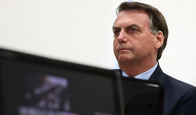 MP do auxílio emergencial é assinada por Bolsonaro; veja o próximo passo