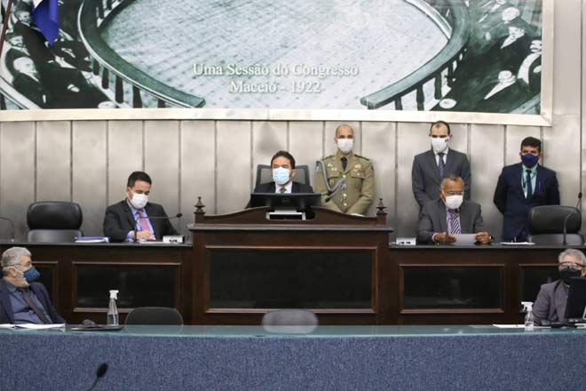 ALE-AL reconhece atividade religiosa como essencial durante a pandemia