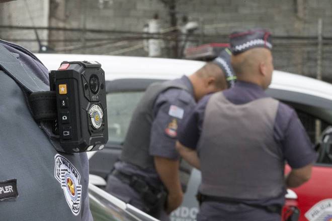 Dispositivos podem ajudar a esclarecer atuação da polícia em Alagoas — © Edilson Dantas/Agência O Globo