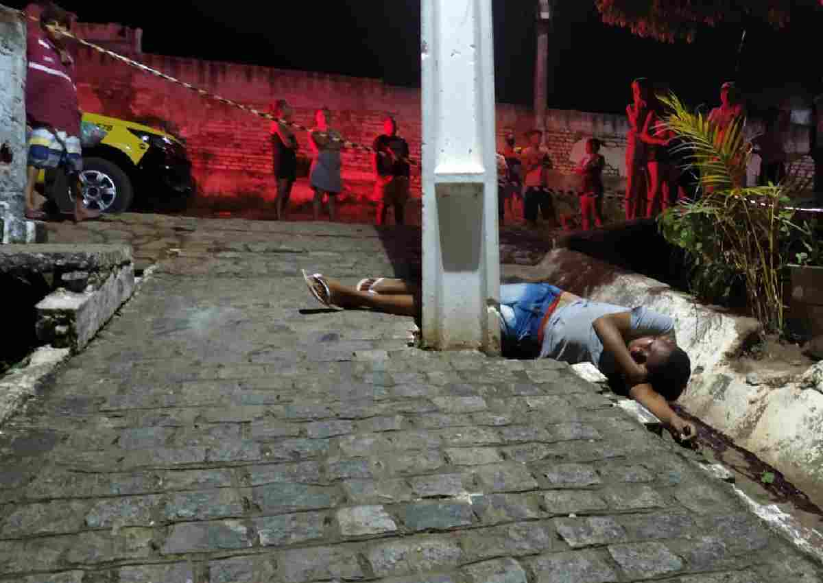 Adolescente foi morto a tiros em São José da Laje — © BR104