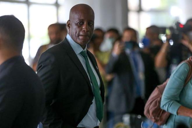 Sergio Camargo diz que “quem tem raiz africana é árvore”