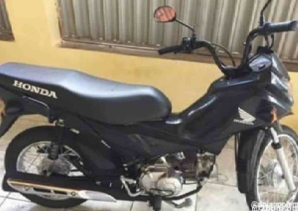 Homem tem moto furtada na porta de casa no Centro de União dos Palmares