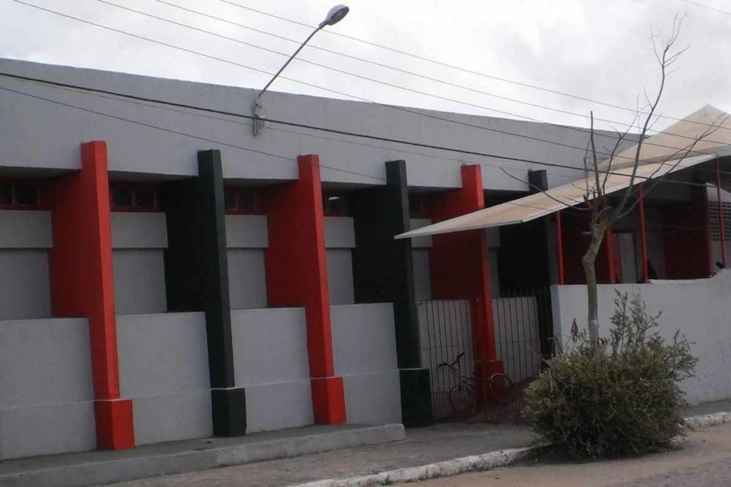 Escola Mário Gomes de Barros completa 54 anos