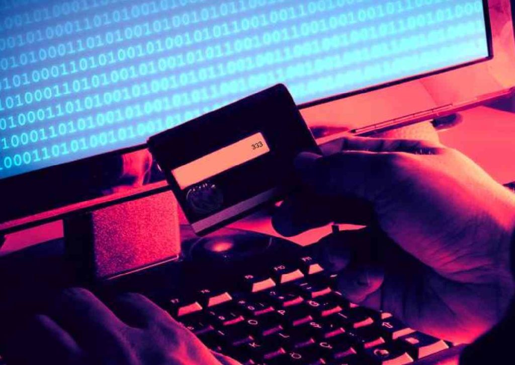 Projeto aprovado no Senado aumenta punição para fraudes eletrônicas