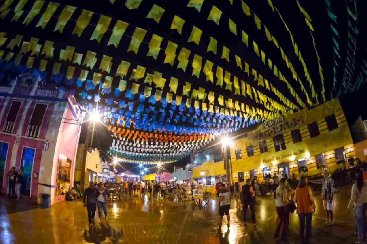 Festa de São João nas ruas de Alagoas — © GettyImages

