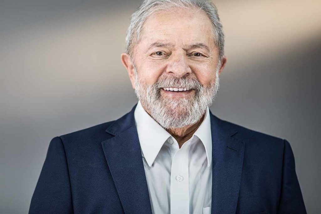 “Minha campanha eleitoral será paz e amor”, diz Lula em entrevista