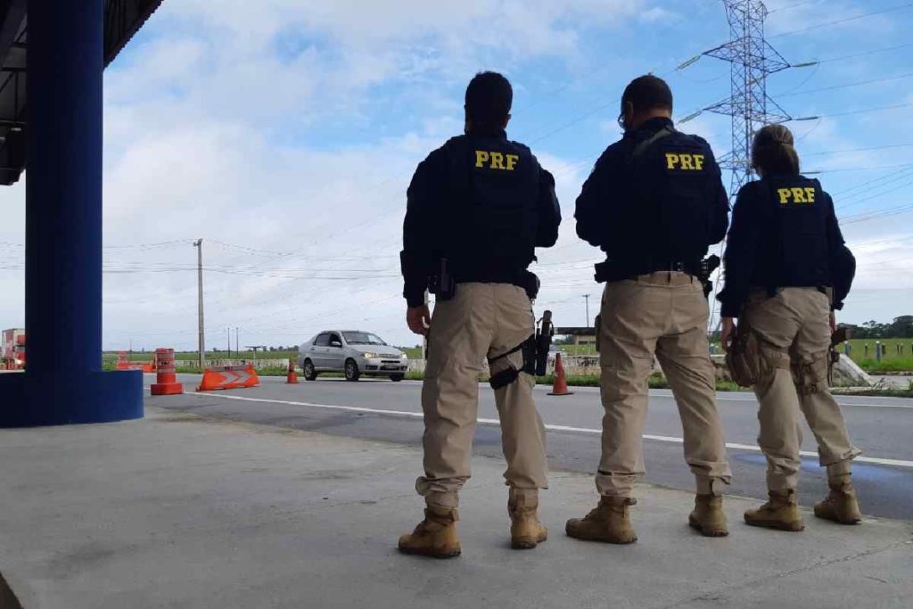 Ambulância que levava paciente ao HRM é apreendida pela PRF