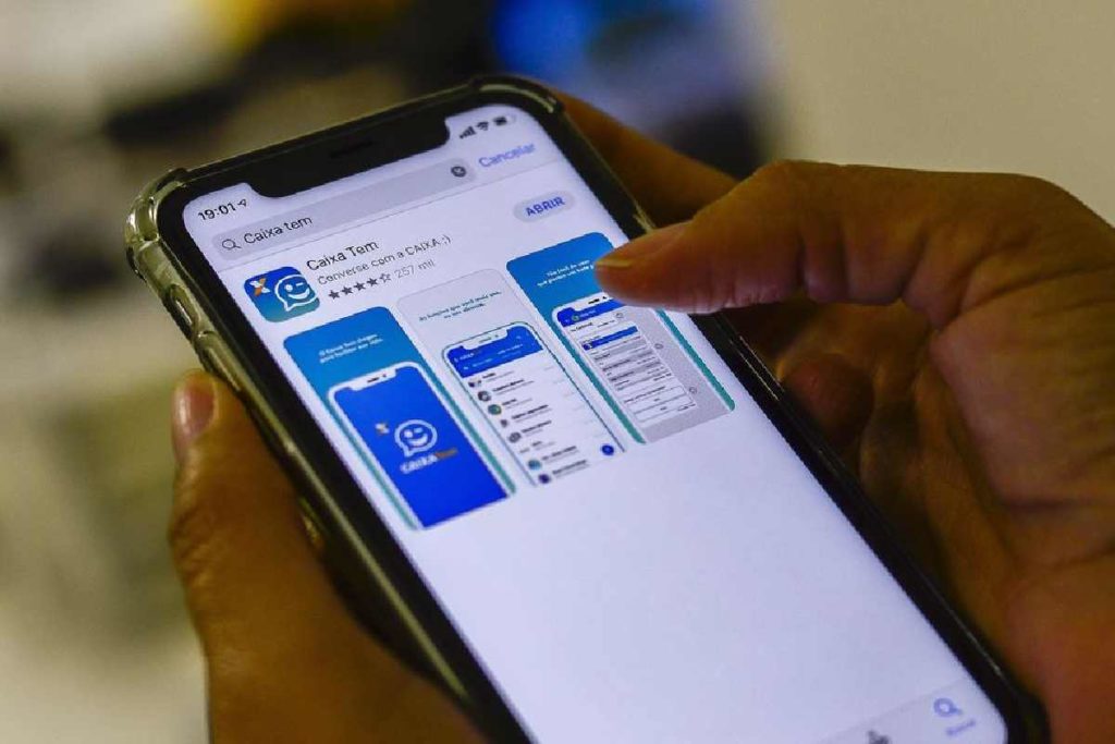 Informações sobre auxílio emergencial serão enviadas por WhatsApp