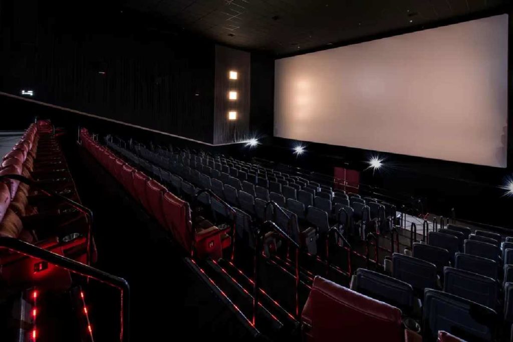 Alagoas: Novo decreto reabre cinemas e libera realização de eventos