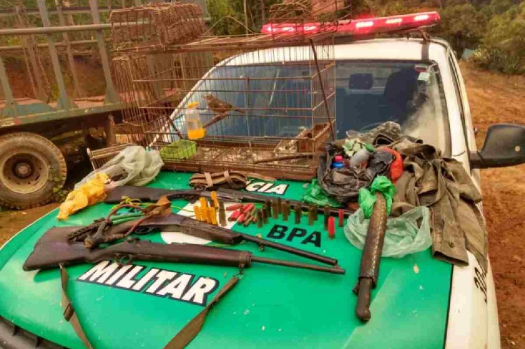 Após denúncia, homem é preso com três armas de fogo em São José da Laje