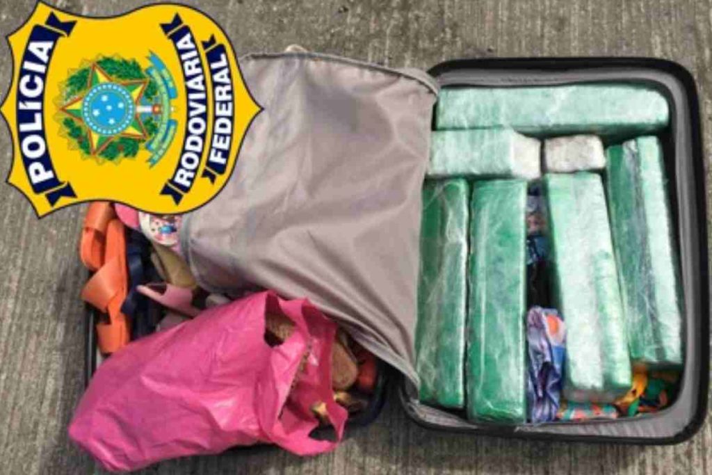 Mulher é presa em Rio Largo transportando 10kg de maconha em carro