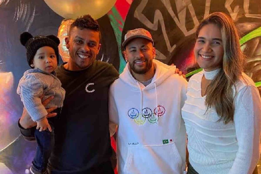 Bello, Neymar e Emanuelle – © Instagram
