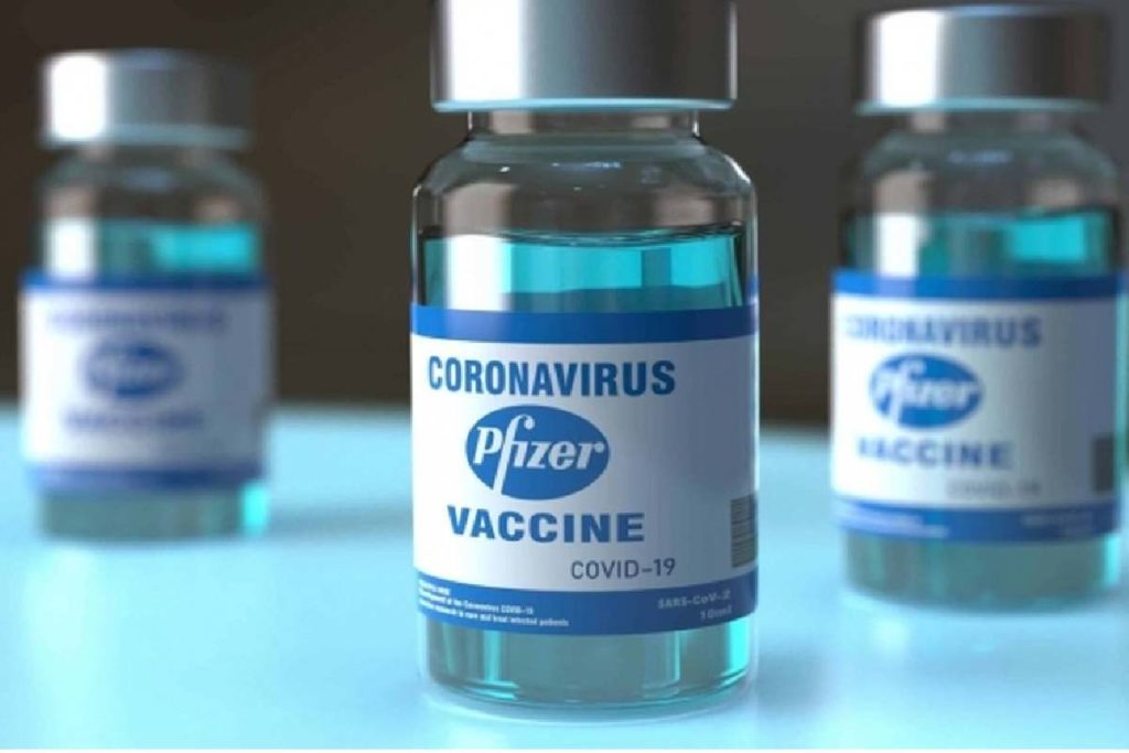 Novo lote com mais de 15 mil doses da Pfizer desembarca em Alagoas