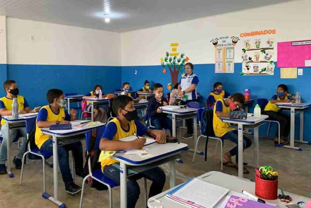 Alunos voltam às aulas na rede municipal de ensino de Campestre