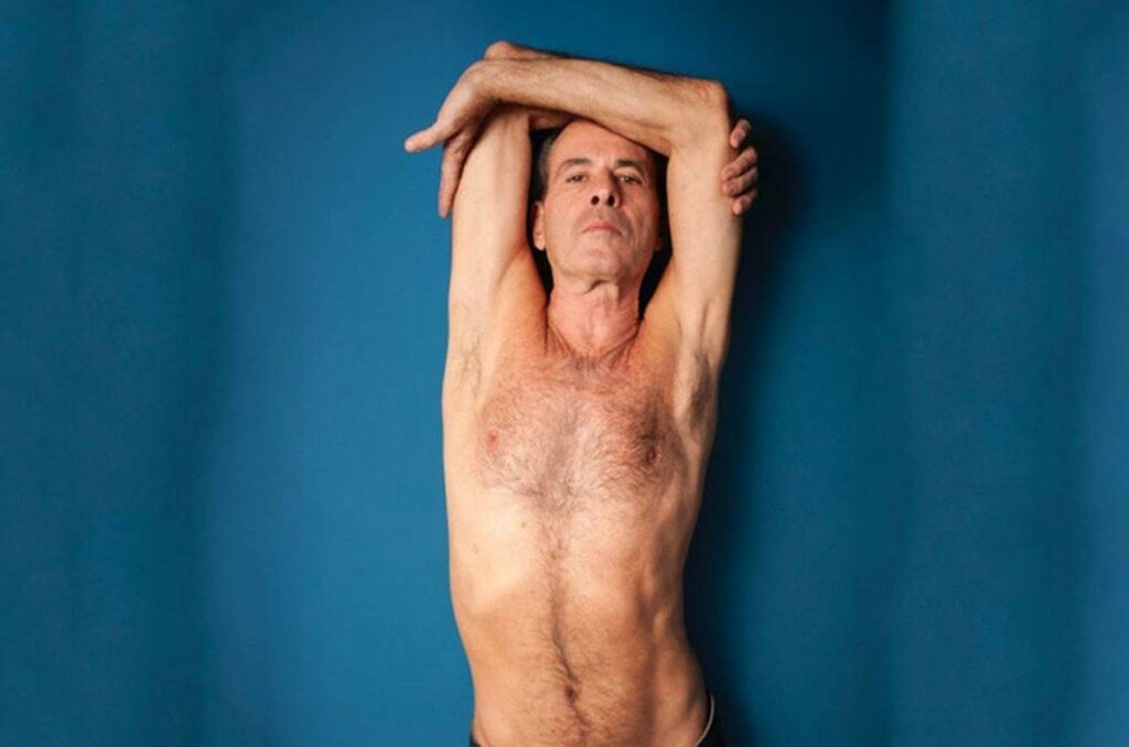 Ney Matogrosso posta foto do pênis por acidente em rede social