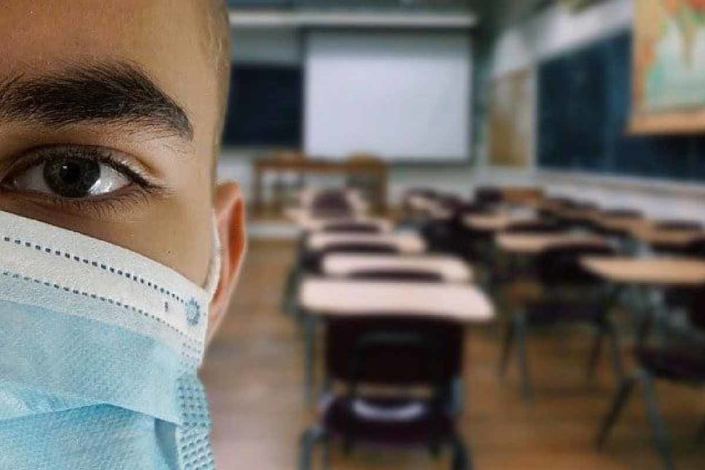 Escolas públicas do estado devem retornar às atividades presenciais no dia 16 de agosto