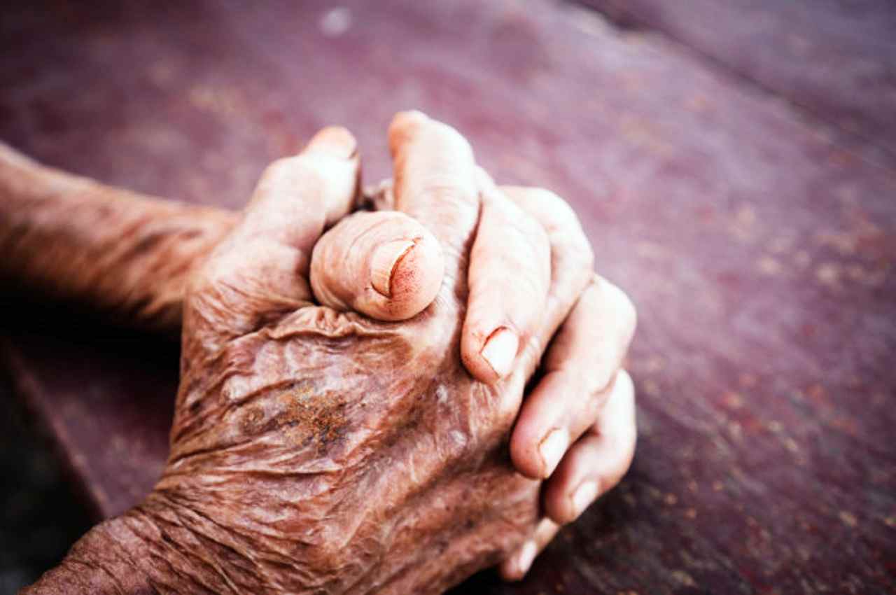 Mão de pessoa idosa | © Ilustração/Reprodução/Internet