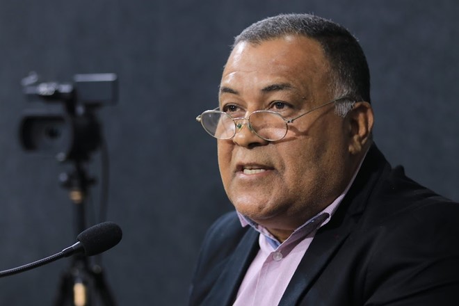 Adelson comenta novo aumento no preço de combustíveis: “Esgotou a paciência”