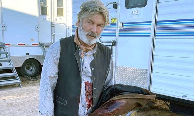 Vídeo onde Alec Baldwin matou diretora comove internautas